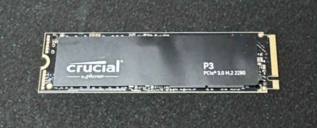 crucial m.2 SSD 中身