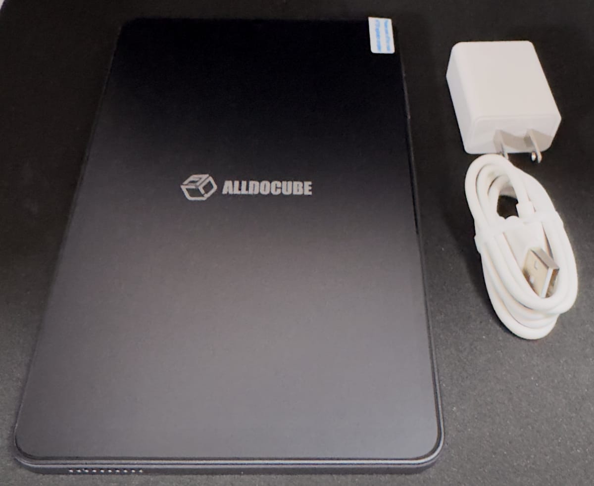 ALLDOCUBE iPlay 60 mini 箱の中身