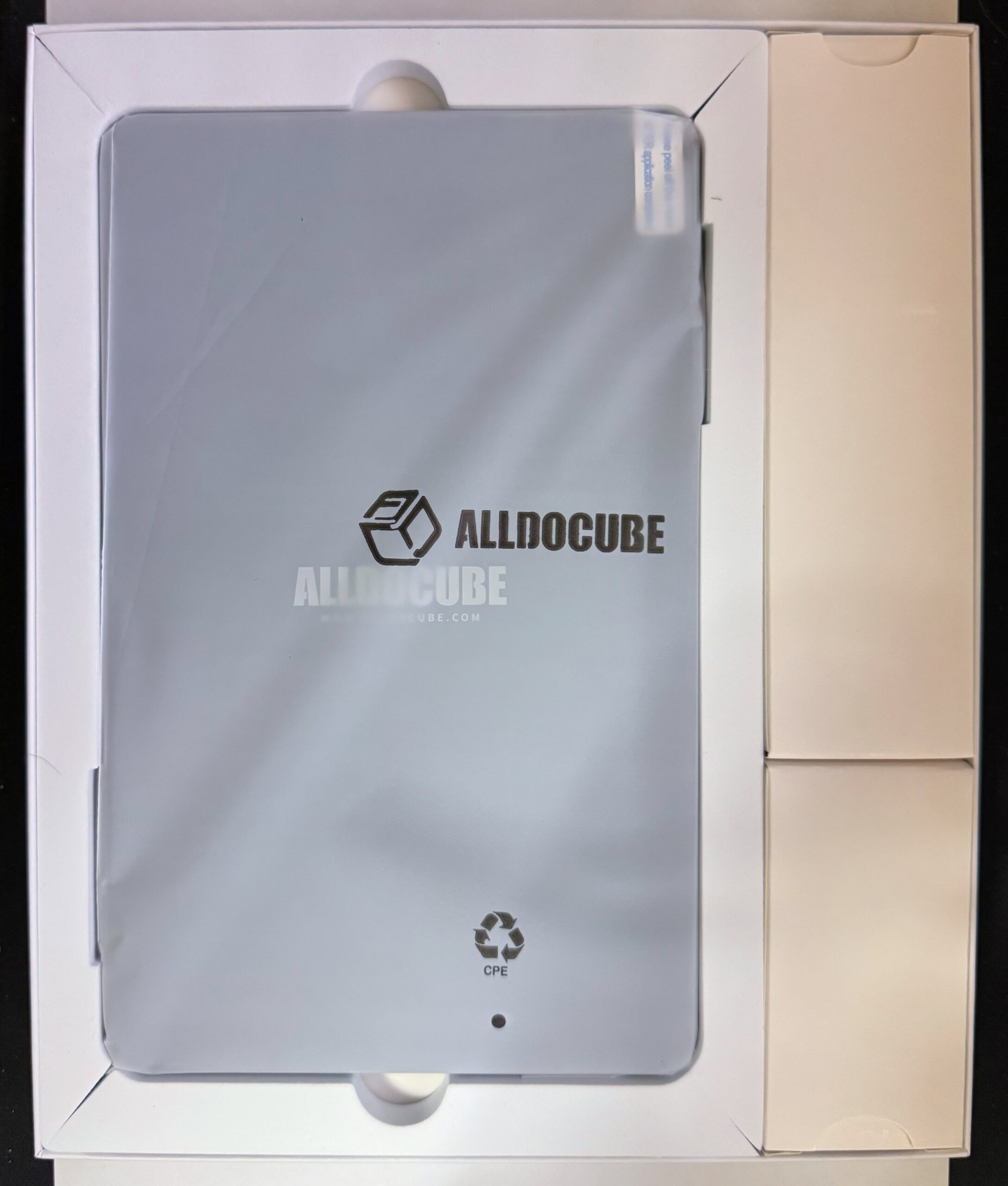 ALLDOCUBE iPlay 70 mini Pro 箱の中身